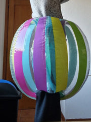 Aufblasbare Strandshorts mit Ball – 28 Zoll PVC